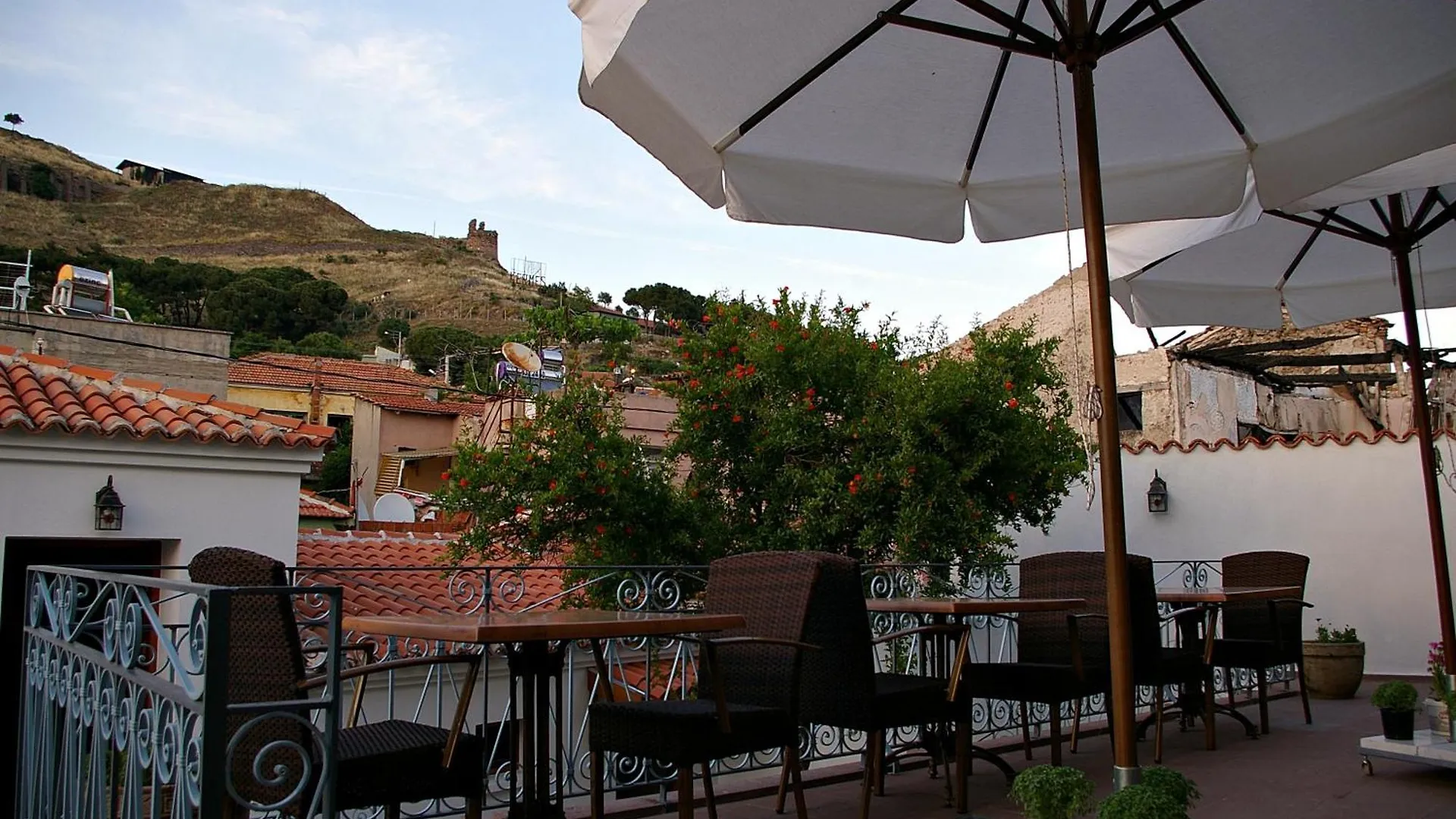 Hera Hotel Bergama Inn